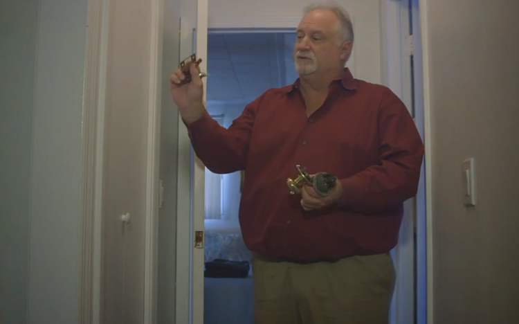 Alure Home Improvements Replacing A Doorknob