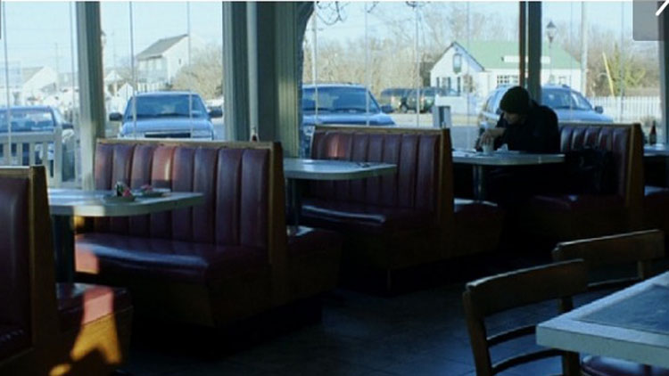 Jim Carry falls in love at The Plaza Restaurant in Montauk in this scene in Eternal Sunshine of the Spotless Mind.