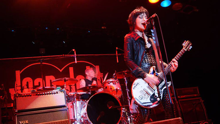 Joan Jett & The Blackhearts Rock Eisenhower Park