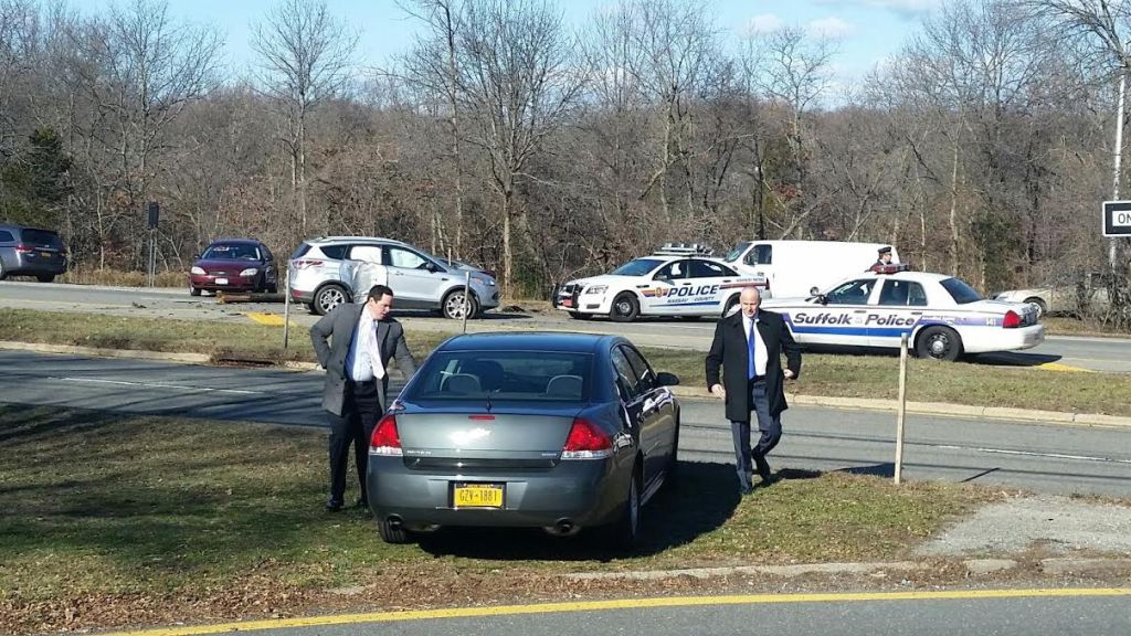 Bay Shore Bank Robbery Ends in Police Chase, Woodbury Crash