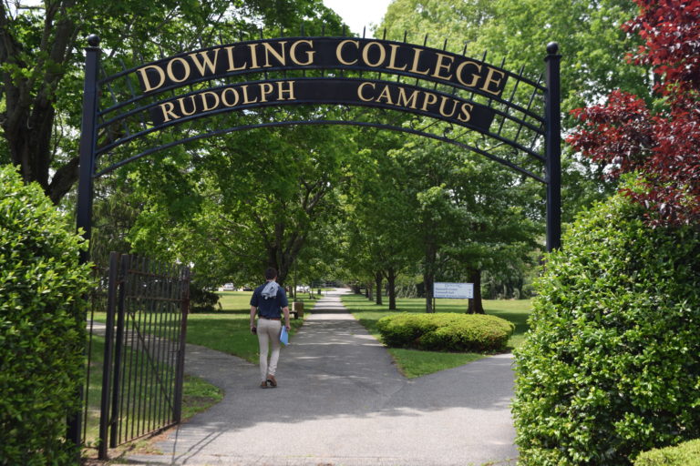 Dowling College Abruptly Closing, Sparking Sadness, Anger