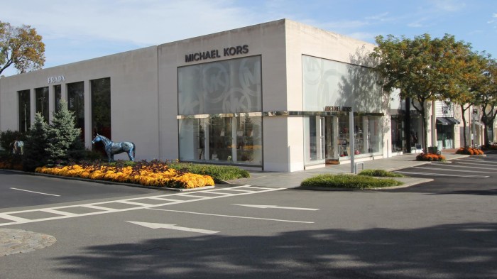 Americana Manhasset
