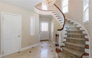 52 Mineola Ave, Roslyn Estates NY, 11576