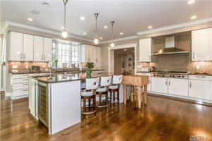 6 Dogwood Hill, Brookville NY, 11545