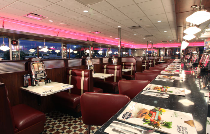 Silver_Diner_Interior_View