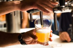 bar trivia happy hour