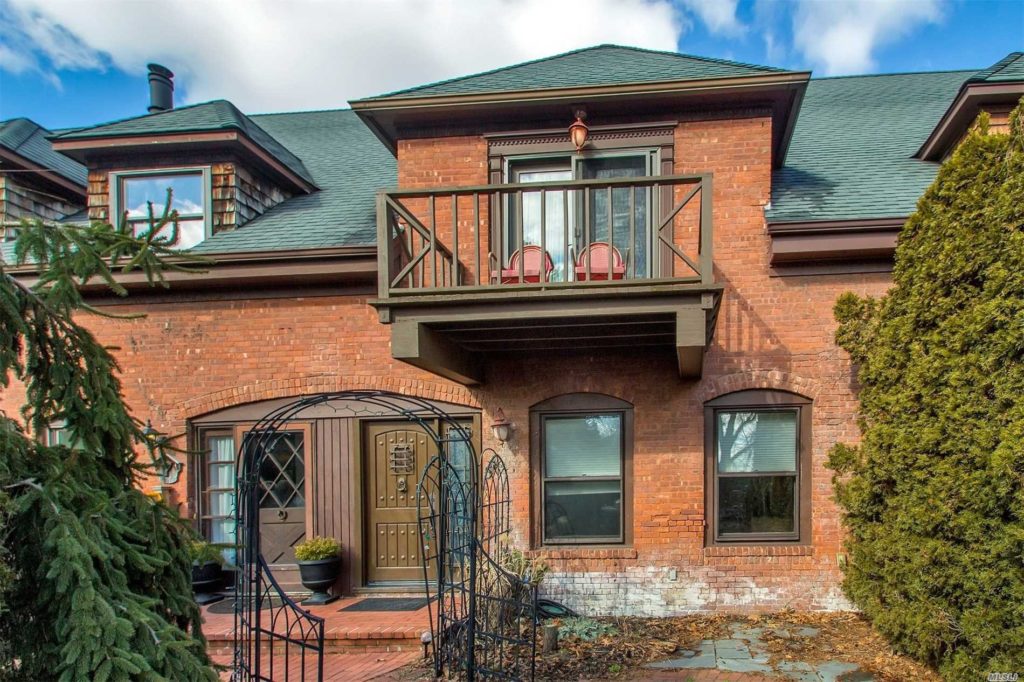 Historic Oakdale Artists Colony Townhome Asks 399K