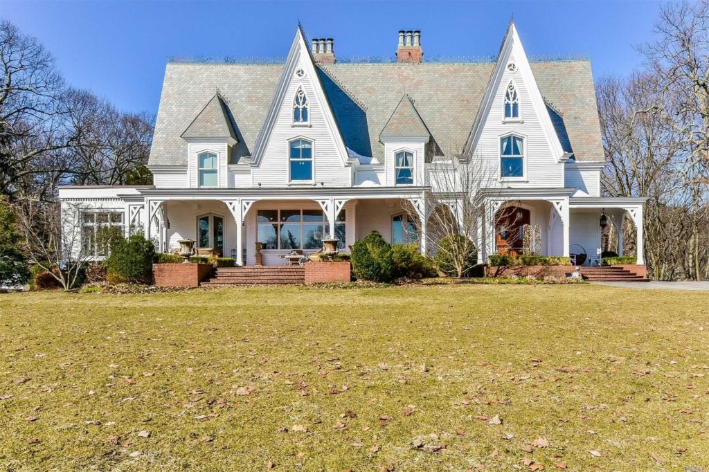 Historic Mansion Overlooking Oyster Bay Harbor Asks 16M