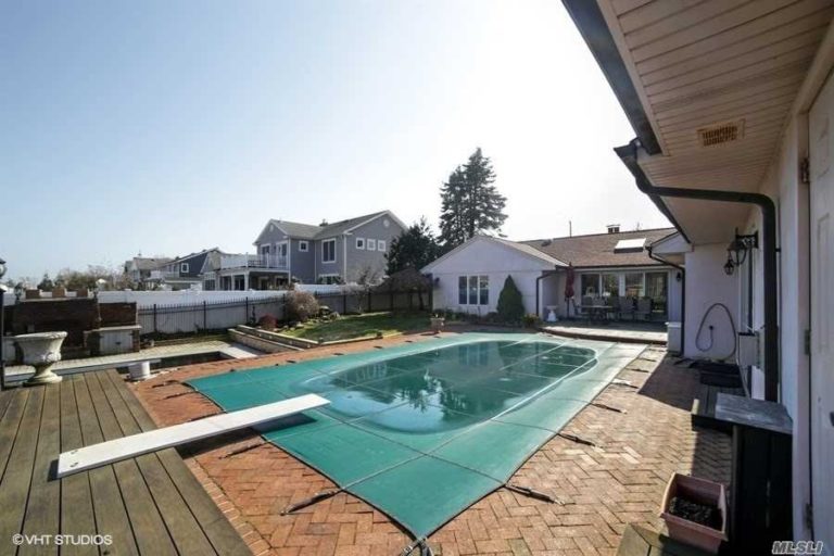 Canal Front Massapequa Farm Ranch Asks 819,000