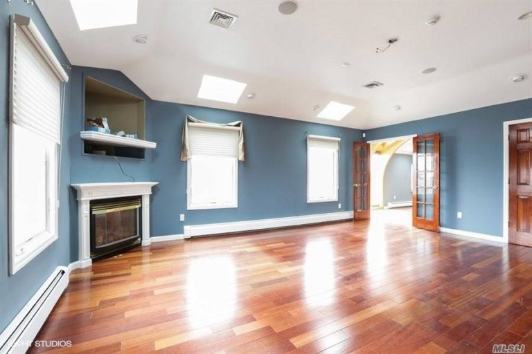 Canal Front Massapequa Farm Ranch Asks 819,000