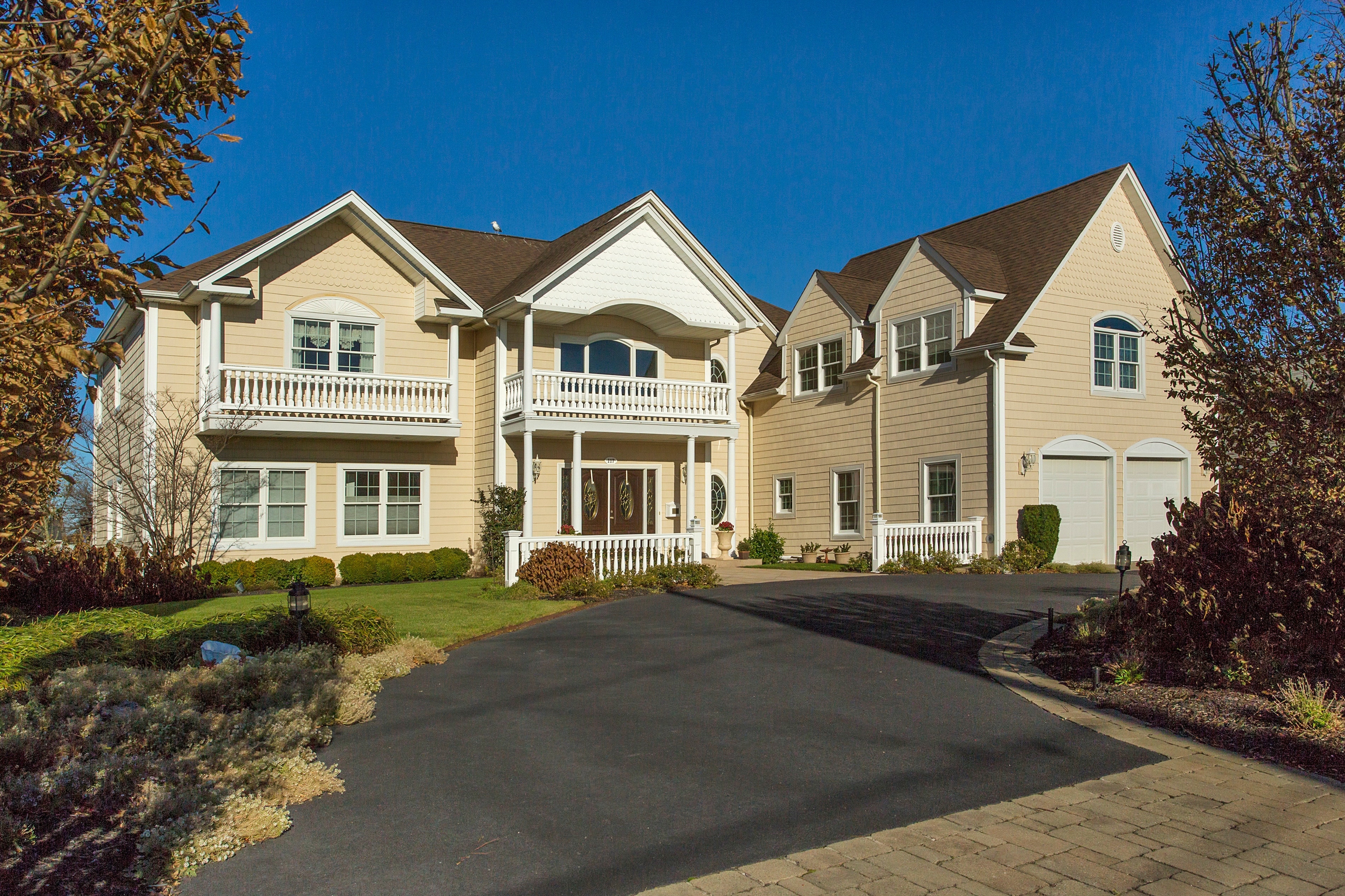 A Waterfront Gem Boater's Paradise in Babylon