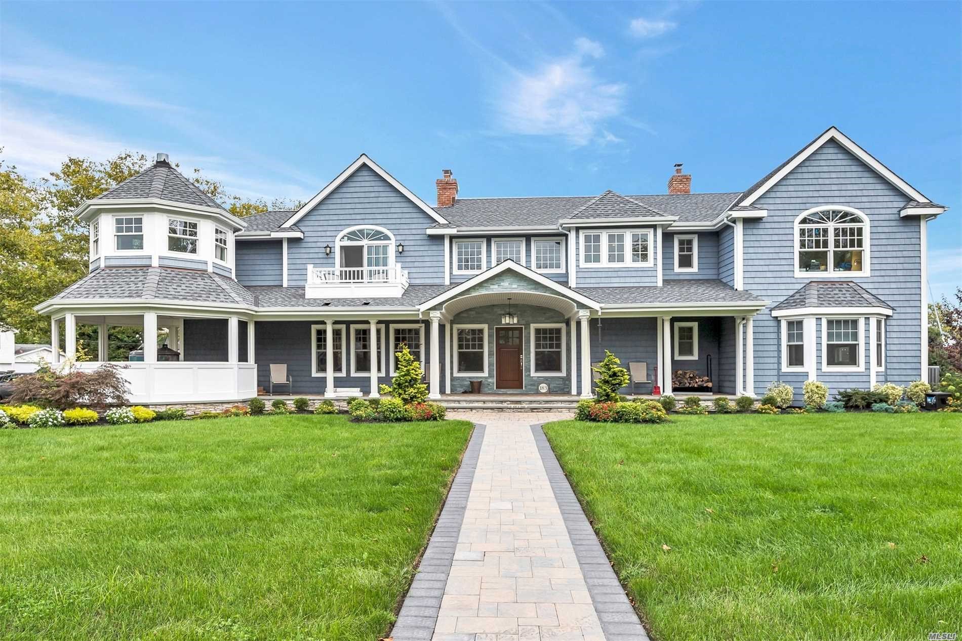 Newly Built West Islip Post Modern Home Asks 2.8M