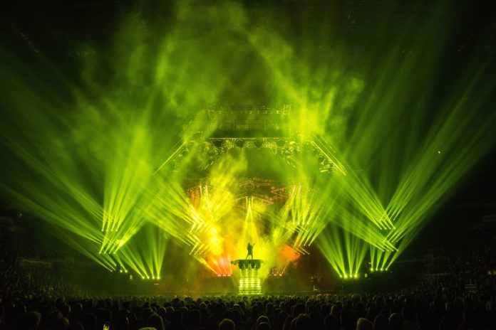 Long Island’s Jennifer Cella and Trans-Siberian Orchestra’s Christmas Canon Rock: A Modern 