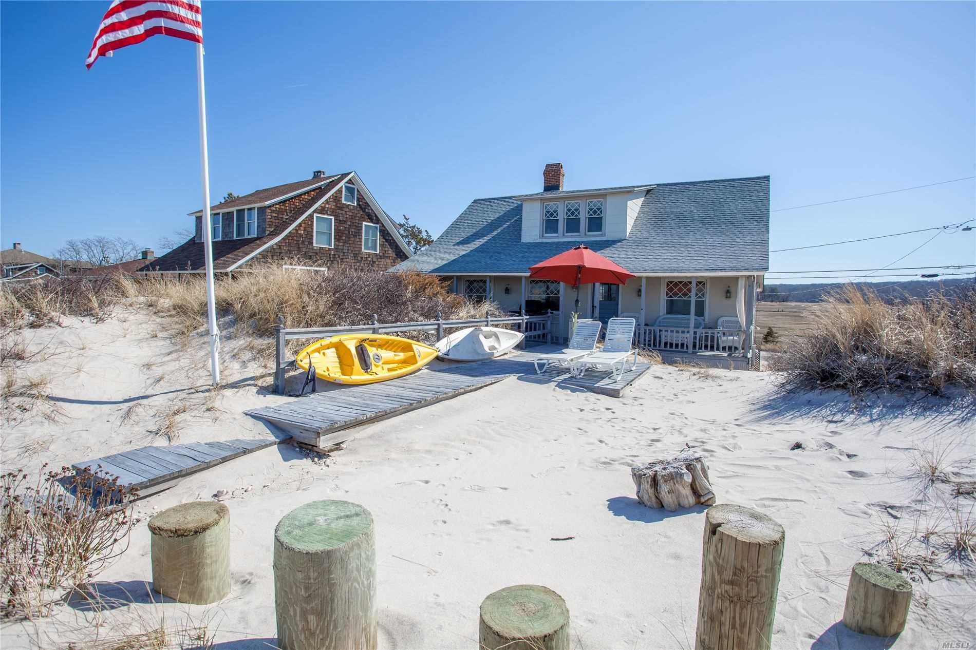 Wading River Cottages For Sale