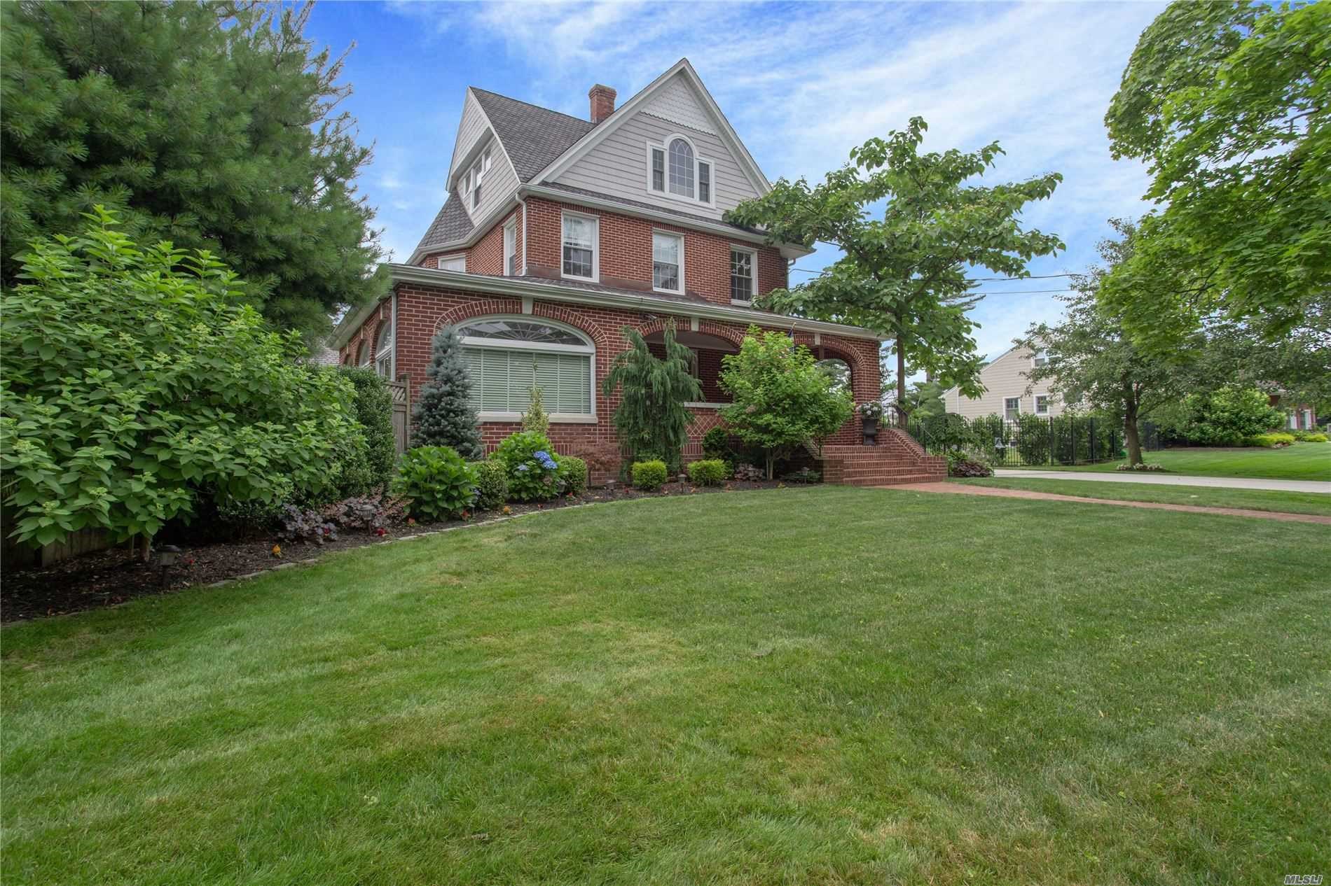 Quaint Lakefront Massapequa Colonial Asks 1M