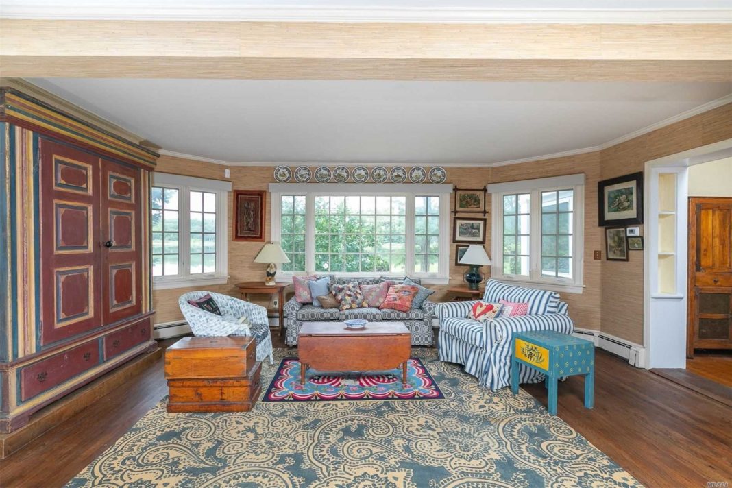 Historic Head Of The Harbor Home Asks 1.2M