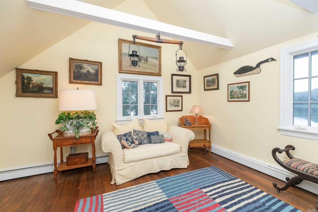 Historic Head Of The Harbor Home Asks 1.2M