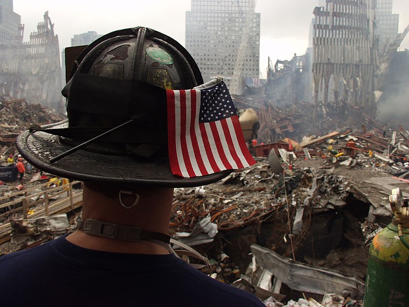 799px-FEMA_-_4184_-_Photograph_by_Michael_Rieger_taken_on_09-25-2001_in_New_York