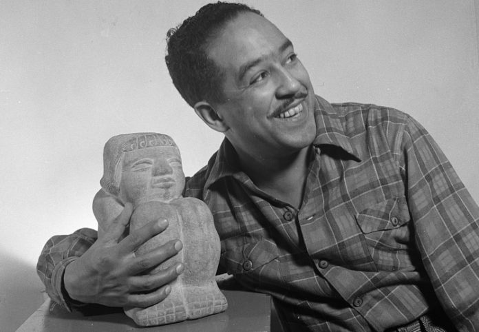 LIP 0220 RV Langston Hughes casual