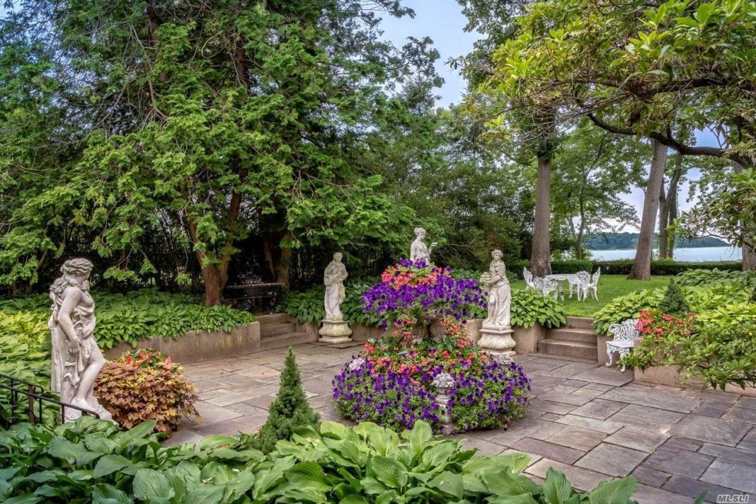 Historic Waterfront Lloyd Harbor Mansion Asks 9.5M
