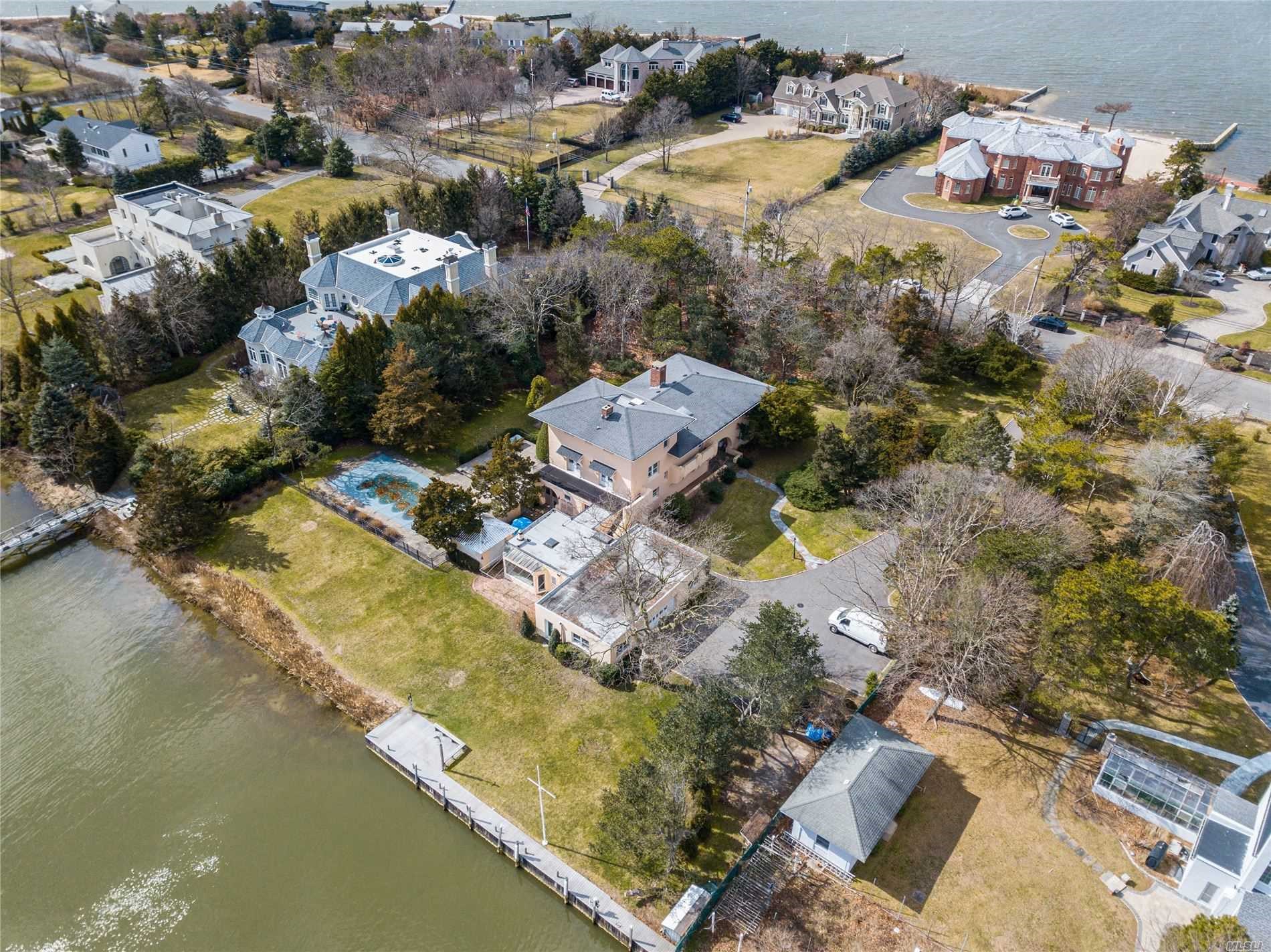 Bayberry Point Islip Colonial Asks 1.4M