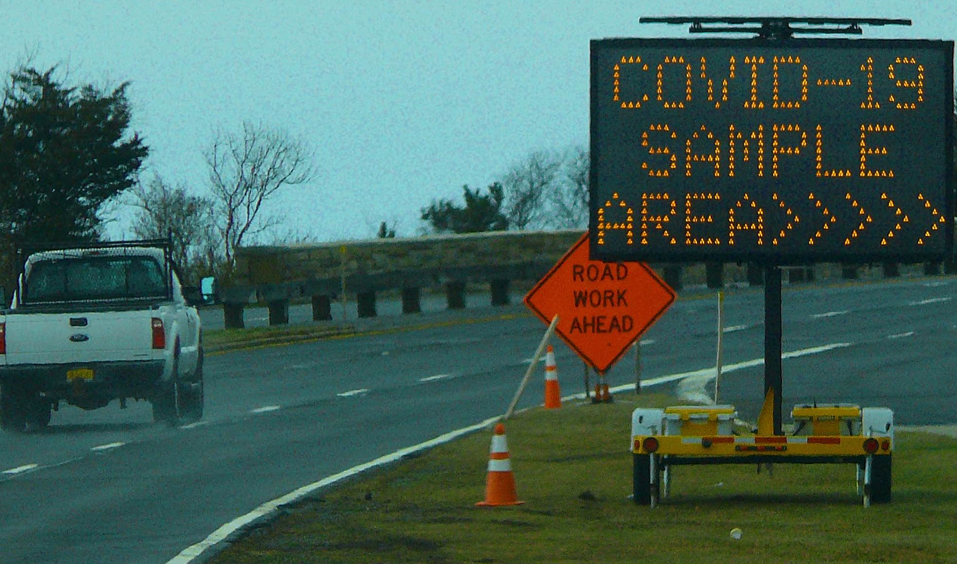 jones beach warning of approaching virus testing area 31720 joe abate 1 e1584476332929