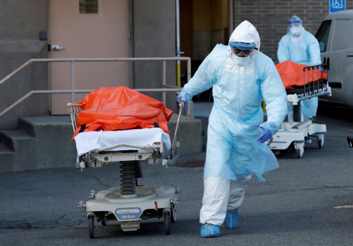 2020-04-09T210747Z_379815883_RC291G93B67S_RTRMADP_3_HEALTH-CORONAVIRUS-USA-CASUALTIES (1) 2020 04 09T210747Z 379815883 RC291G93B67S RTRMADP 3 HEALTH CORONAVIRUS USA CASUALTIES 1