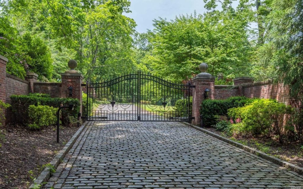 Former Duke of Windsor’s Locust Valley Manor Home Asks 5.9M