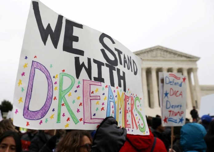 2020-06-01T103048Z_1139589476_RC2A0H9CQJVQ_RTRMADP_3_USA-TRUMP-IMMIGRATION-ELECTION (1) 2020 06 01T103048Z 1139589476 RC2A0H9CQJVQ RTRMADP 3 USA TRUMP IMMIGRATION ELECTION 1