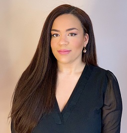 nicole gill headshot