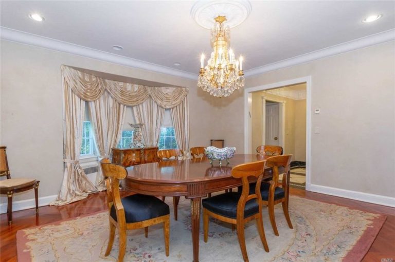 Classy Hewlett Bay Park Colonial Asks 2.1M