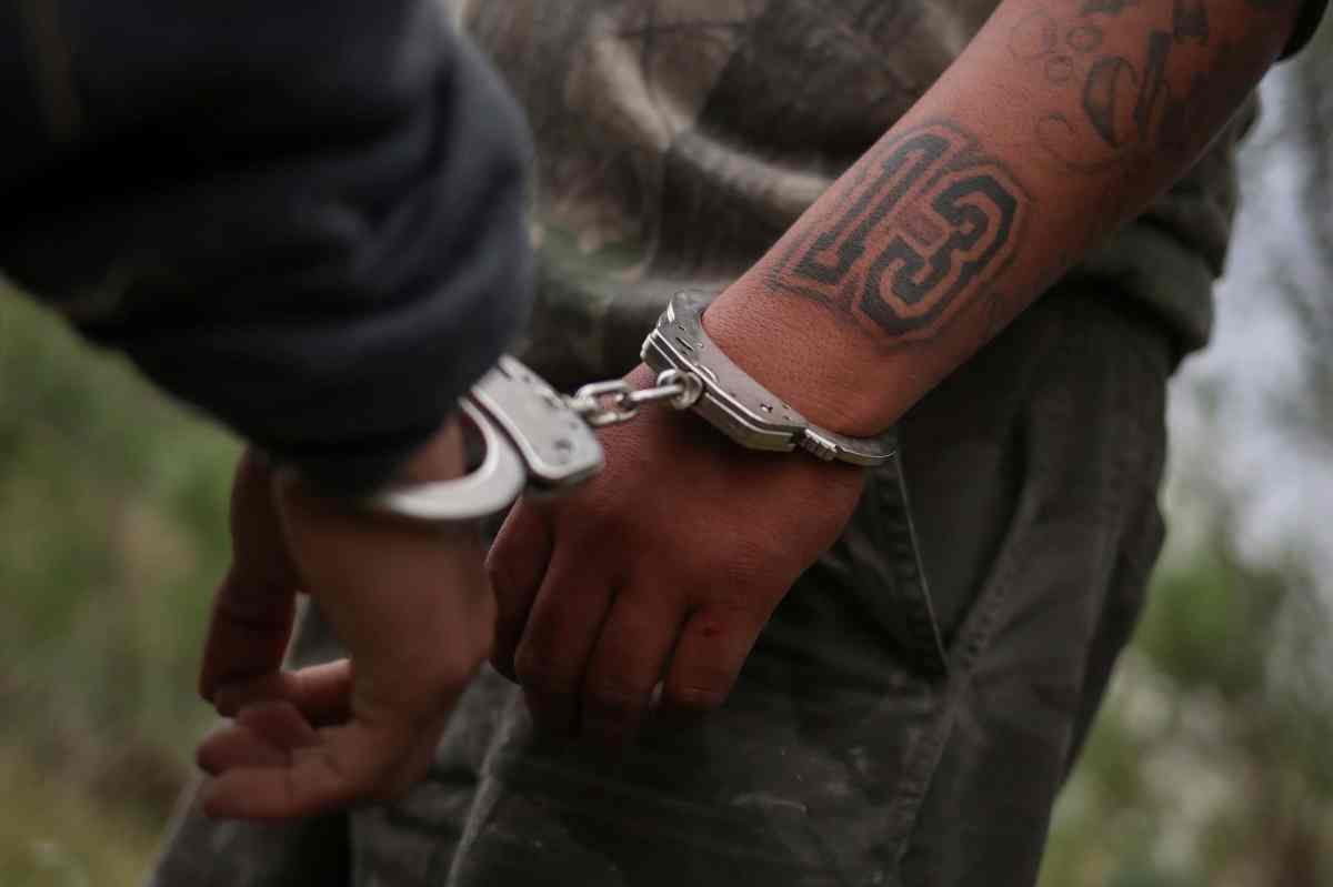 2020-07-15T211708Z_1_LYNXNPEG6E1TB_RTROPTP_4_USA-IMMIGRATION-ASYLUM-SEEKERS (1)