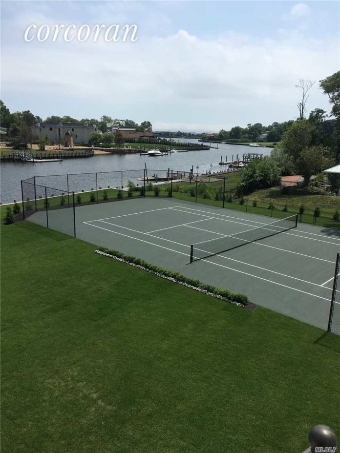 Massive Waterfront Hewlett Bay Park Home Asks 14.9M