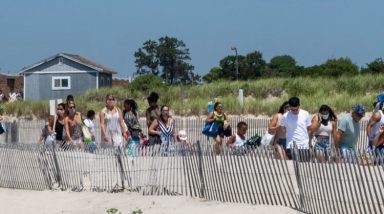 A crowded Jones Beach on Saturday, July 19_4_1