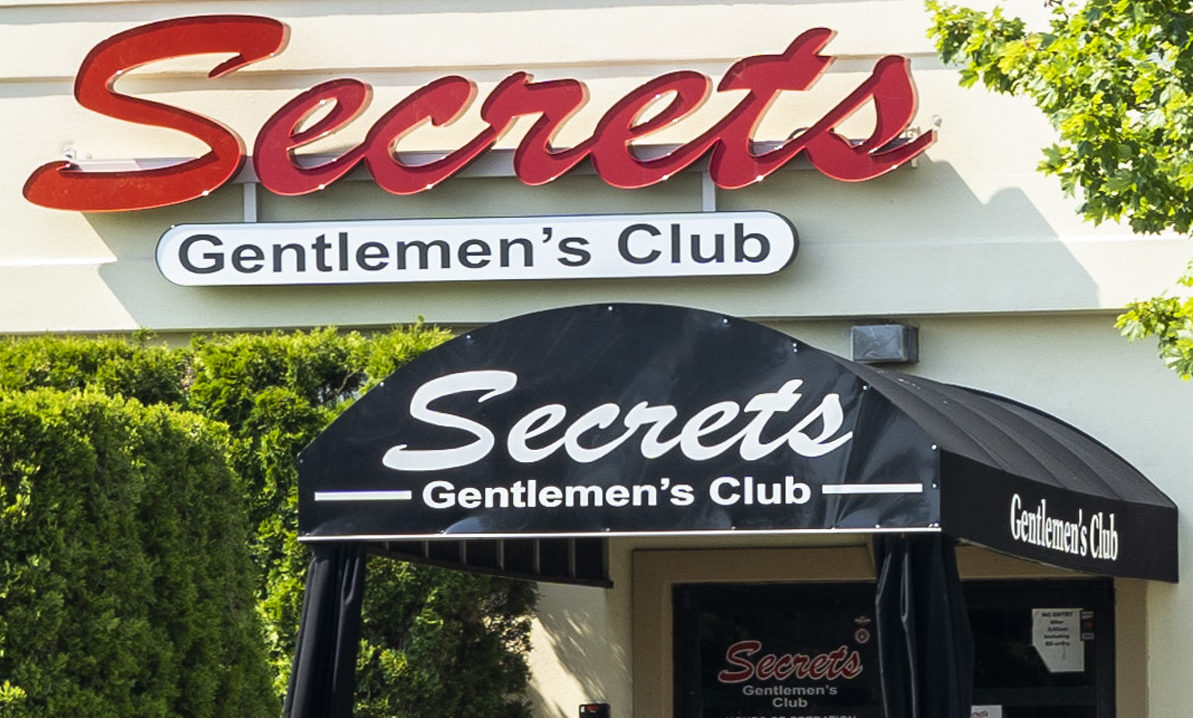 SECRETS GENTLEMANS CLUB - CLOSED - 19 Photos - 3A Saxwood St, Deer Park,  New York - Strip Clubs - Phone Number - Yelp