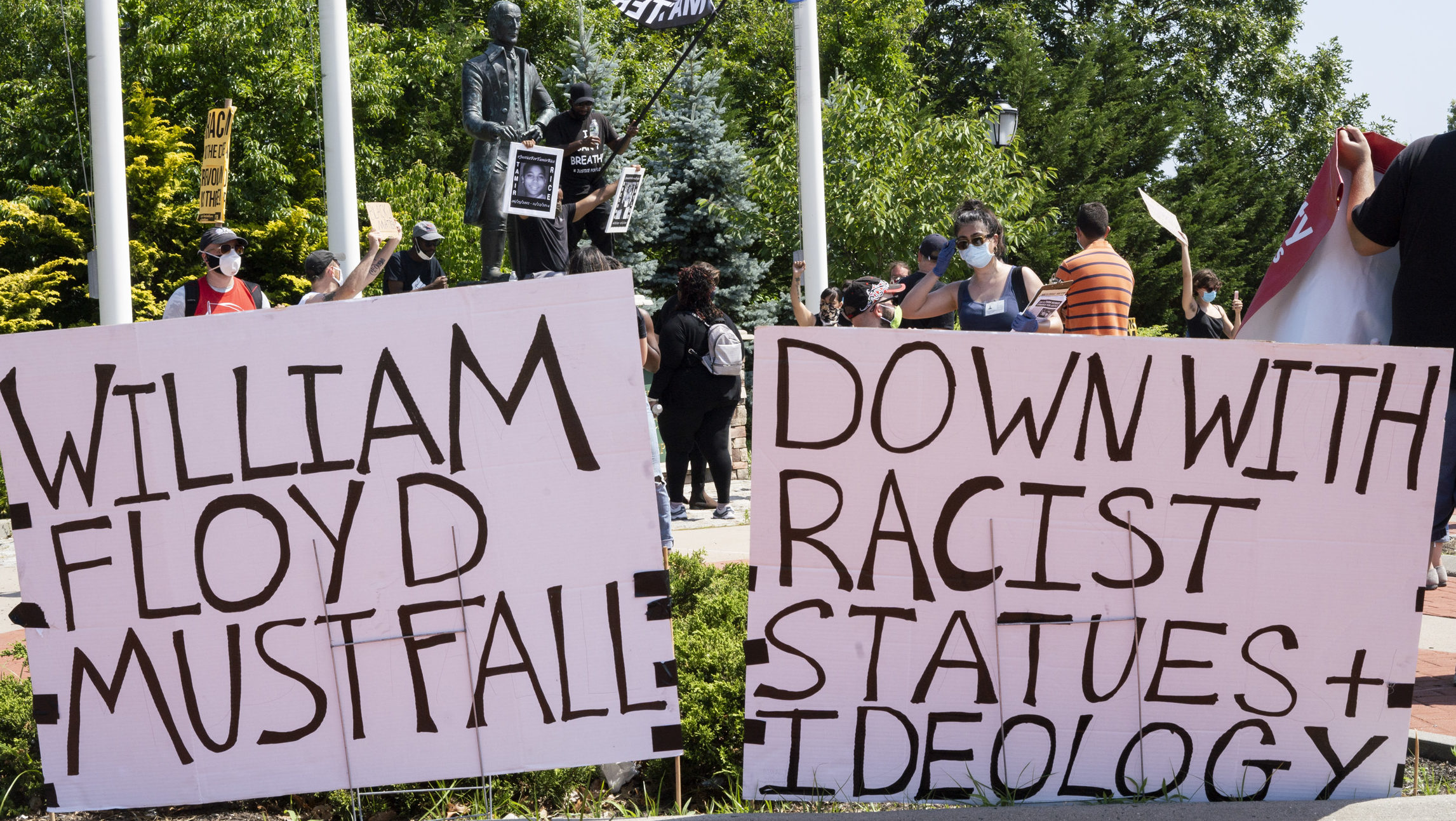 a protest in shirley calling for the removal of slave owner william floyds statue 5 e1594069708342