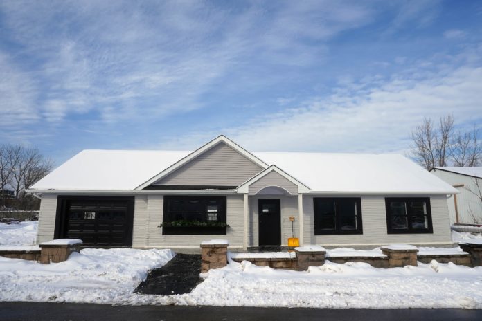 2021-02-17T154449Z_3_LYNXMPEH1F1FM_RTROPTP_4_USA-TECH-3D-PRINTED-HOUSE calverton house