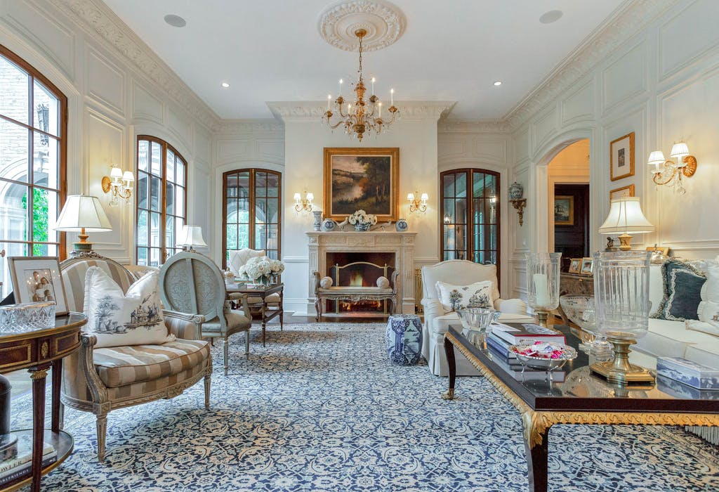 315MillHillRoad MillNeckNewYork Regina Rogers DouglasElliman Photography 103949831 high res