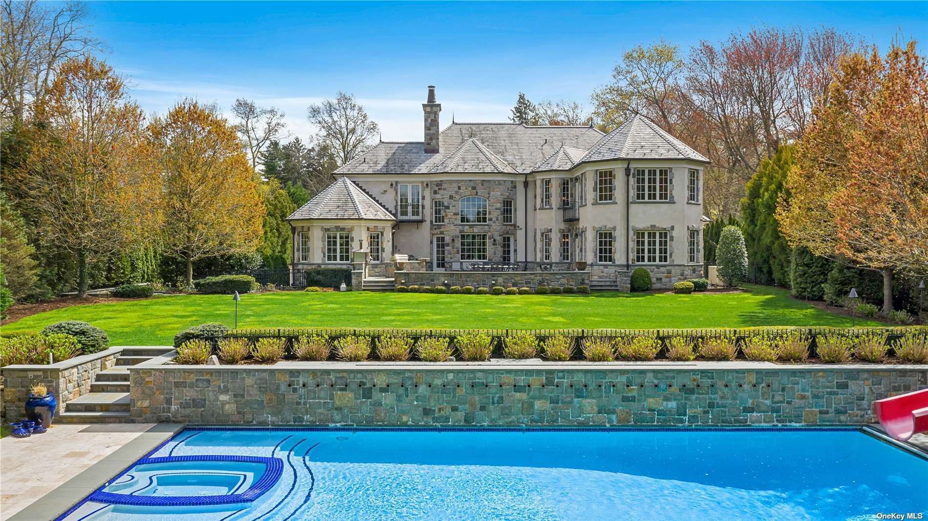 Woodbury Mansion With Stunning Curb Appeal Asks 3.29M