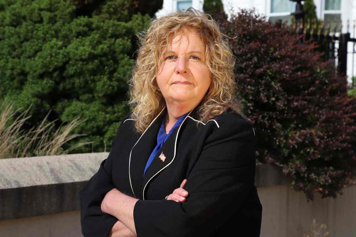 anne donnelly A North Bellmore man pleaded guilty to stabbing his wife to death, Nassau County District Attorney Anne Donnelly announced.