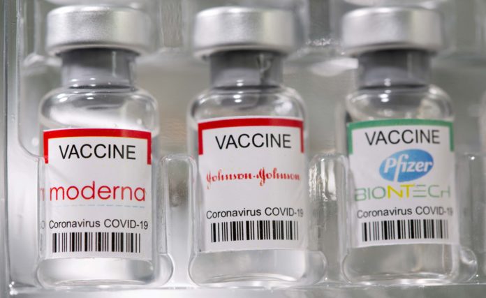 2021-08-16T101100Z_1_LYNXMPEH7F0G9_RTROPTP_4_HEALTH-CORONAVIRUS-REVACCINATION (1) booster shots