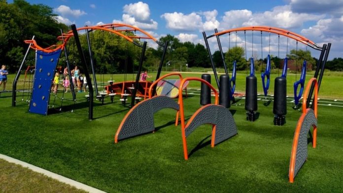 57832139_1624860378165898_r_ playground for roya