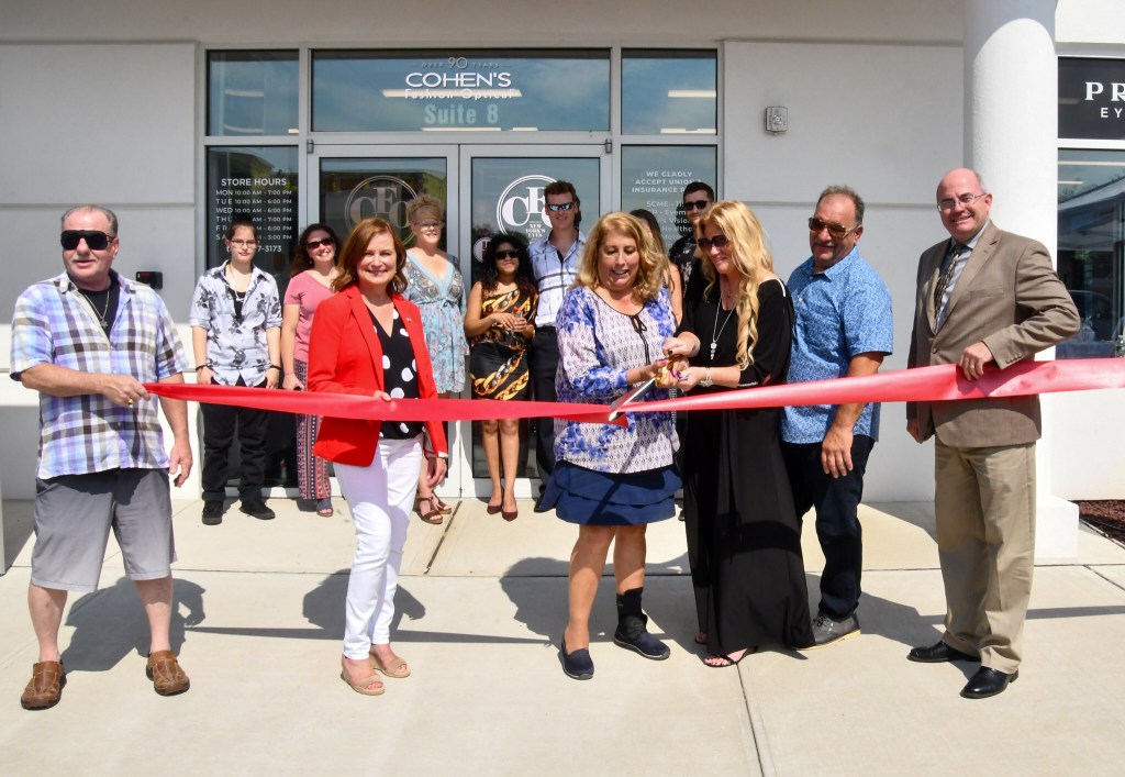 Cohen’s Fashion Optical Celebrates Riverhead Grand Opening