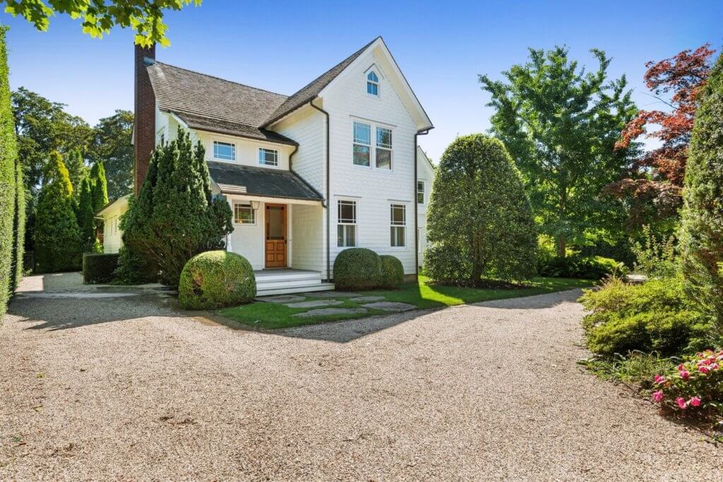 92LittlePlainsRd-SouthamptonVillageNewYork_Morgan_Meyer_DouglasElliman_Photography_105768307_high_res-1024×683