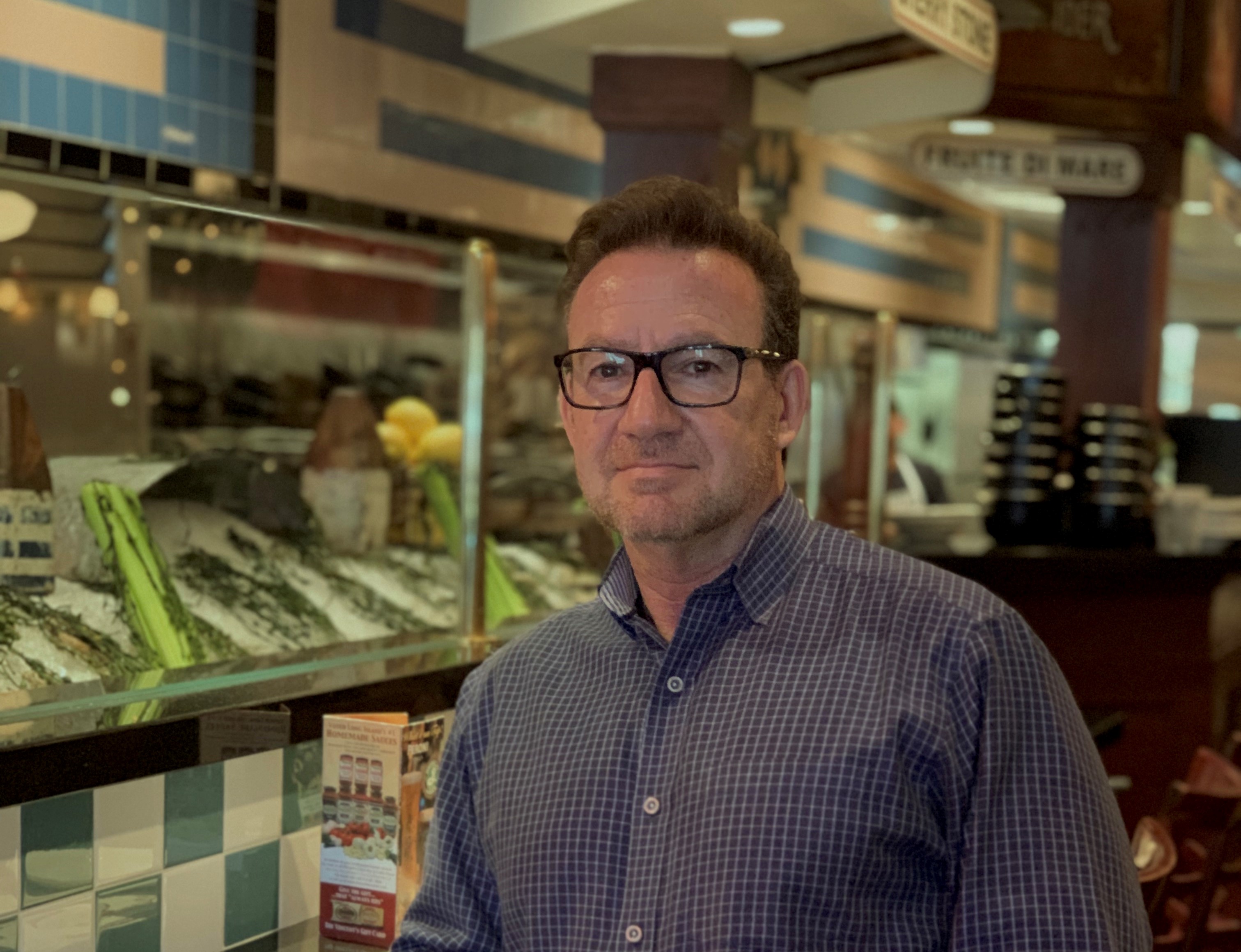 Vincent shop clam bar