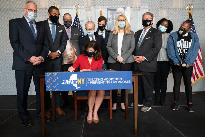 51561940231_9825695720_c safe injection sites