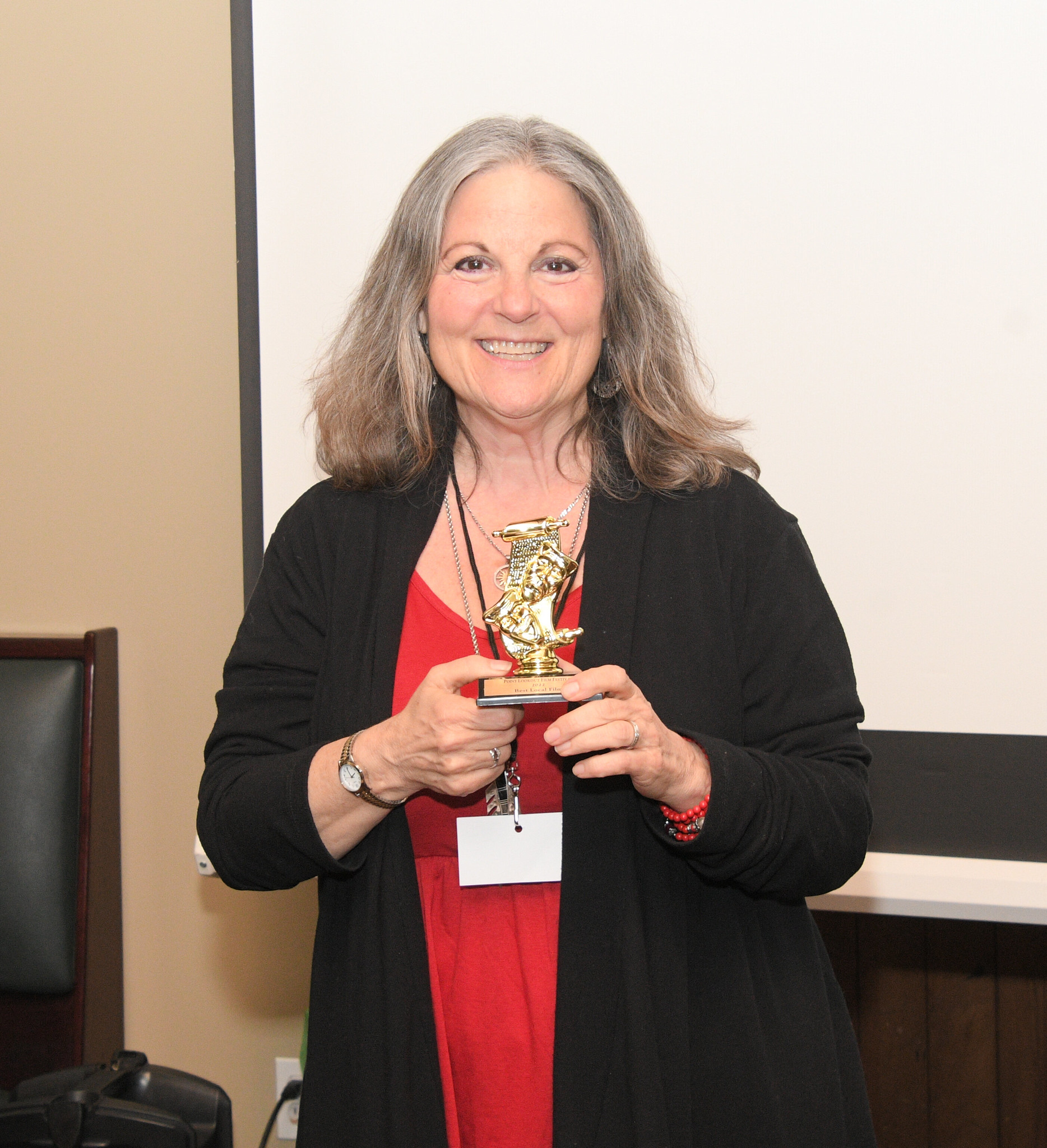 Image 7 Debra Markowitz winner for Best Local Film for Sfortunato