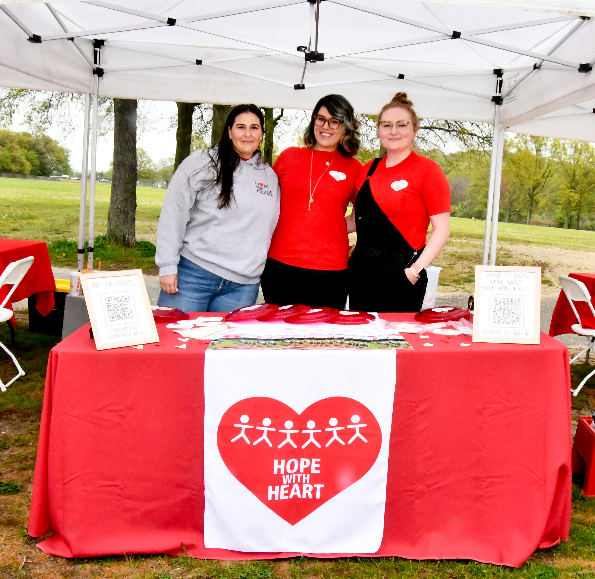 Image 8 Jenn Griffin Alissa Gretina Director of Hope with Heart Jamie Corter