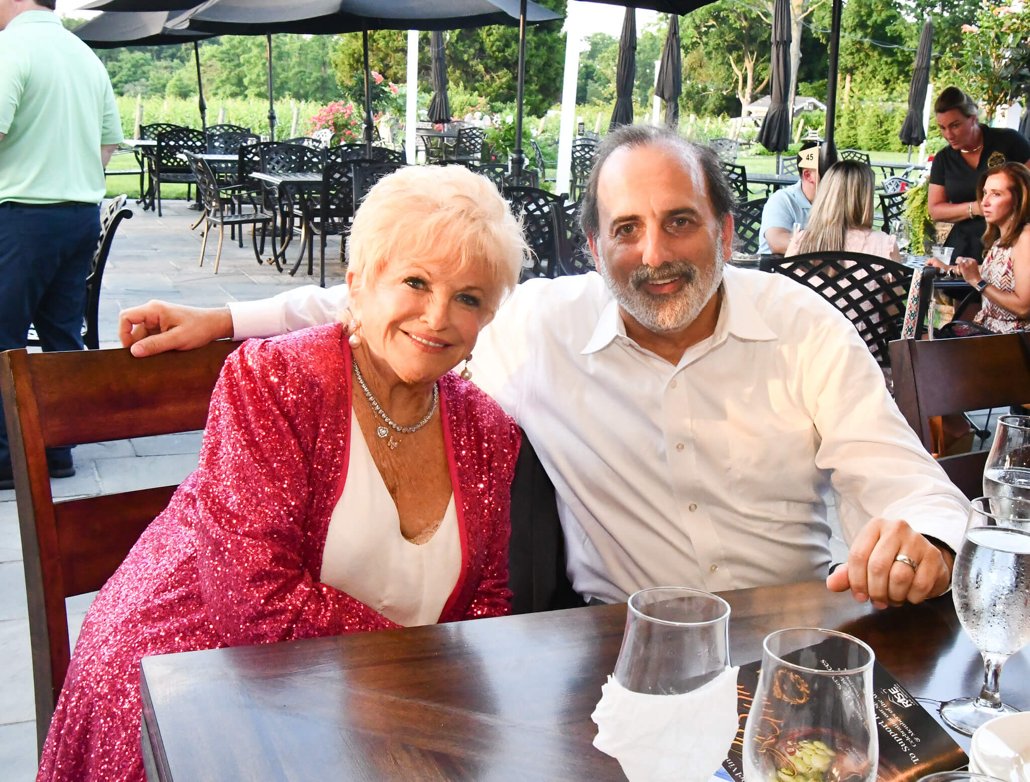 image 8 vickie schneps at the rise life services at del vino vinyards for the rise on the vine event