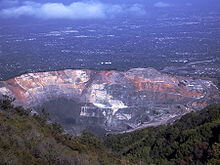 220px-Hanson_Permanente_quarry
